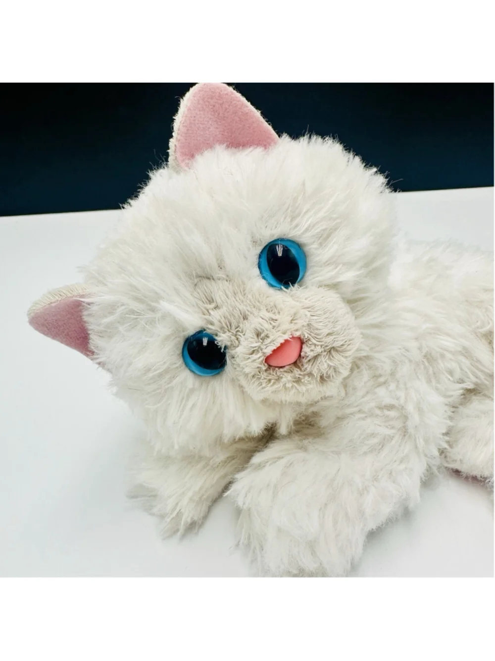 Scruffies White Kitty Chloe Laying Meows Purrs Plush Animagic 8” Toy Cat Kitten